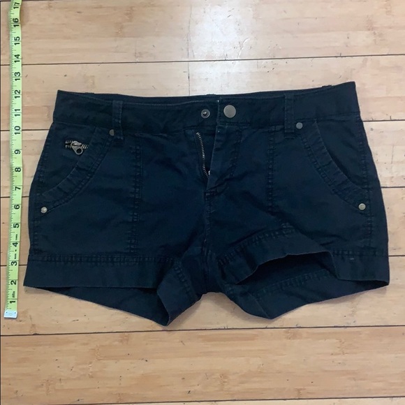 Black Old Navy Jean Shorts - Picture 2 of 4